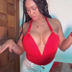 ROSIANE PINHEIRO PUTA GOSTOSA DE CALÇA BRANCA 🥵🥵