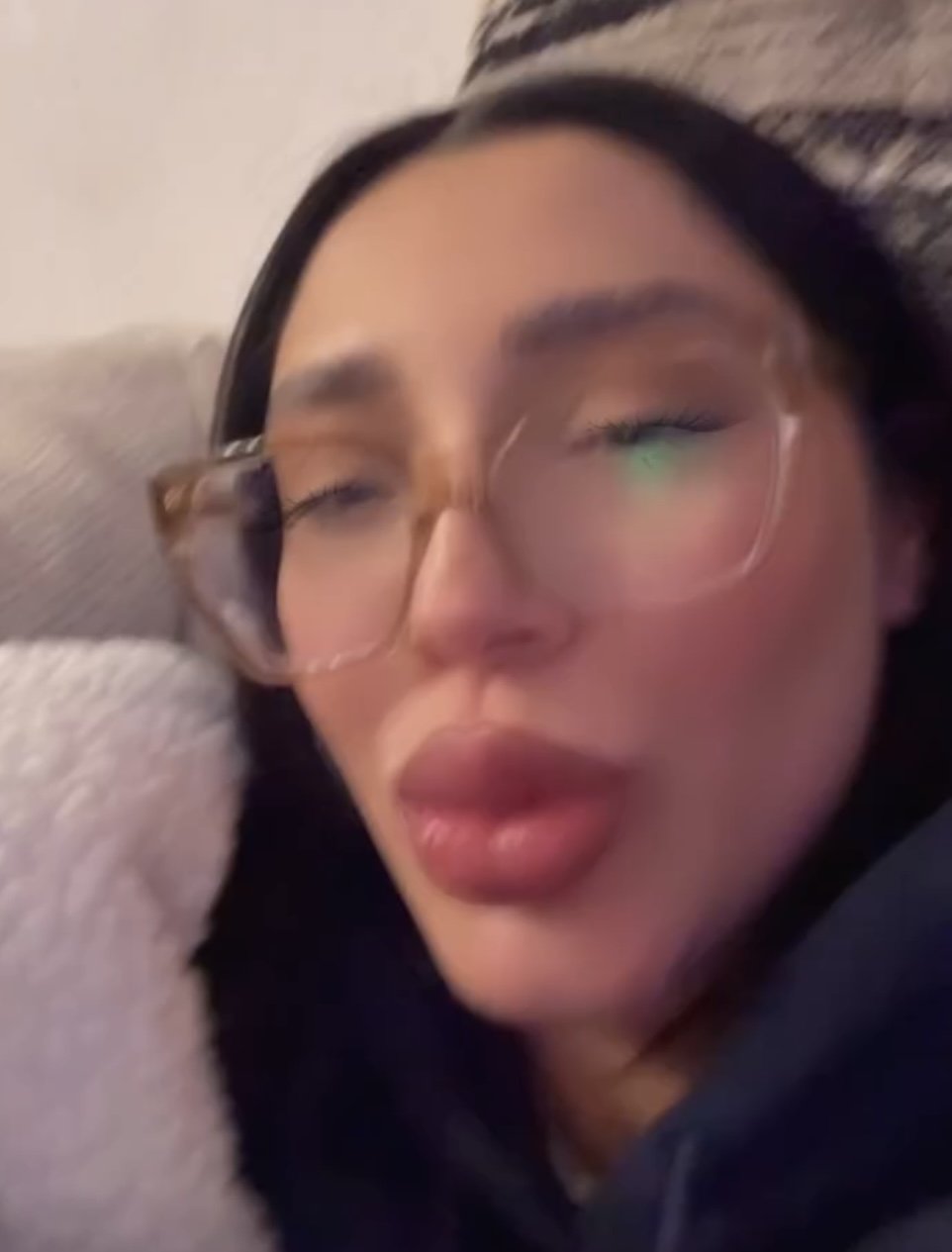Latina milf dsl lips I would bust all over her beautiful slutty face #suylys1W