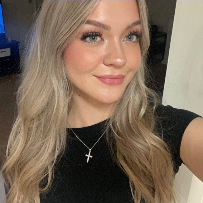 Sexy blonde petite teen Bailey #SwL7hwVt