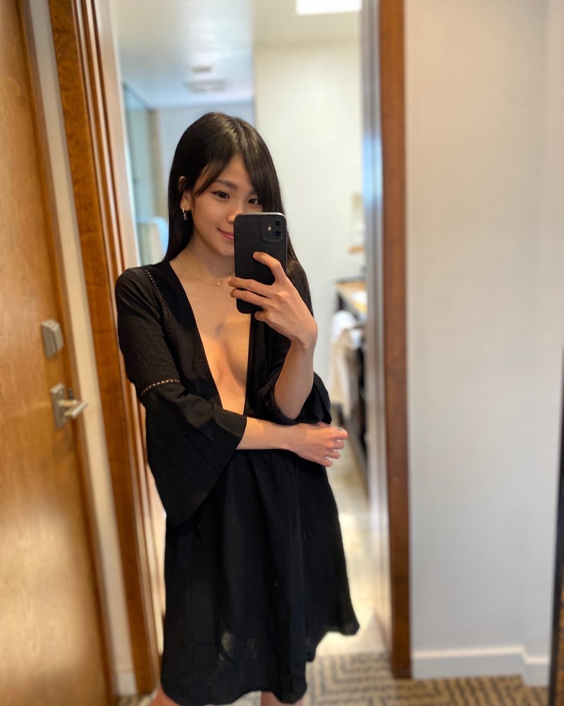 **REAL** Asian Wife’s Nudes LEAKED! Gyat damn! #tdTJ35Ls