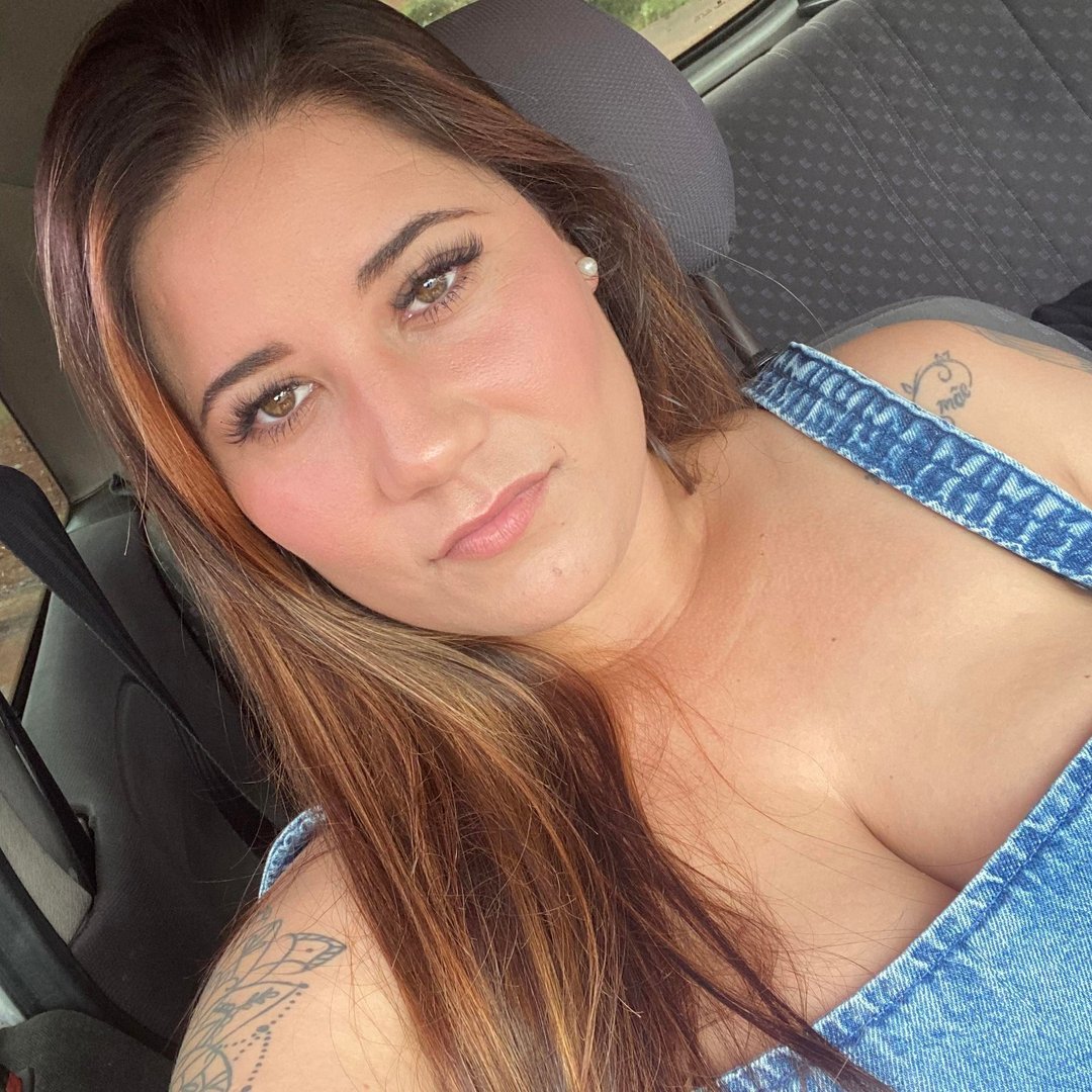 Corno quer que avaliem sua esposa. E quer saber se alguém consegue achar a rede social dela rsrsrs #u92pLVfk