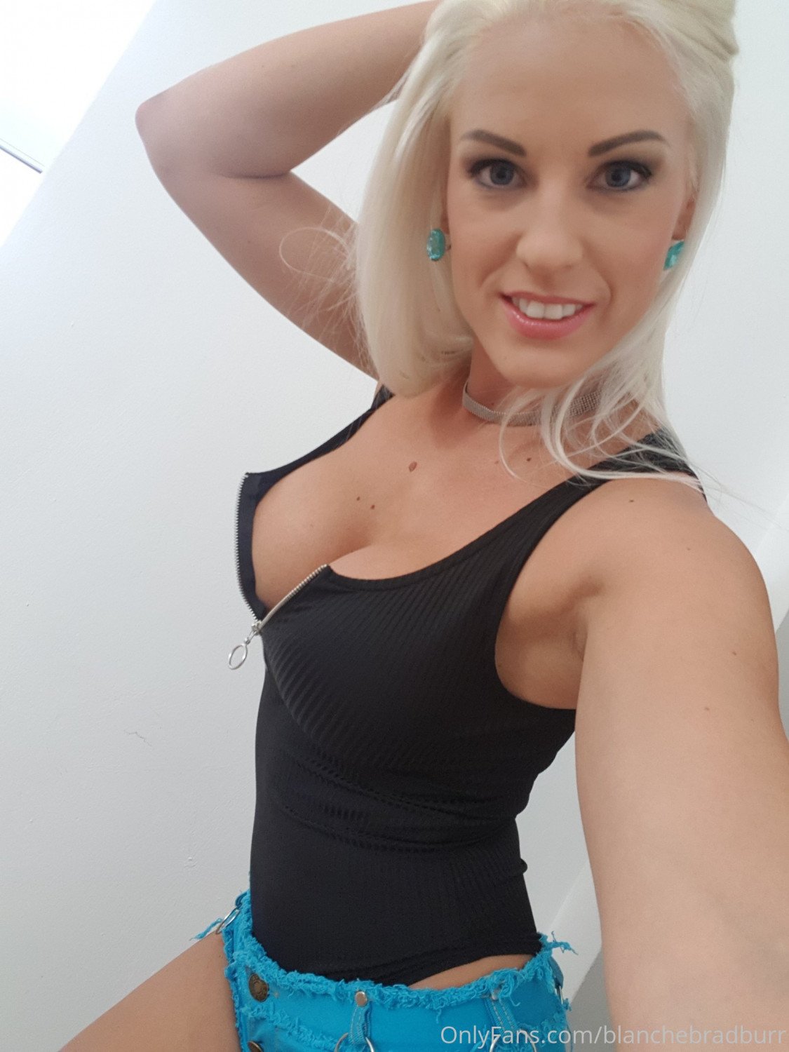 Eastern Europe slut Blanche fucked anal dp by bbc and bwc #UgoDLrXZ