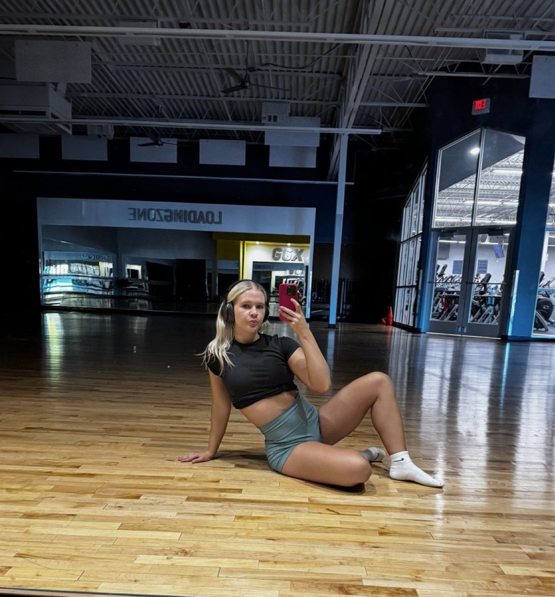 sexy tanned blonde bubble butt teen #UgqoCqSX