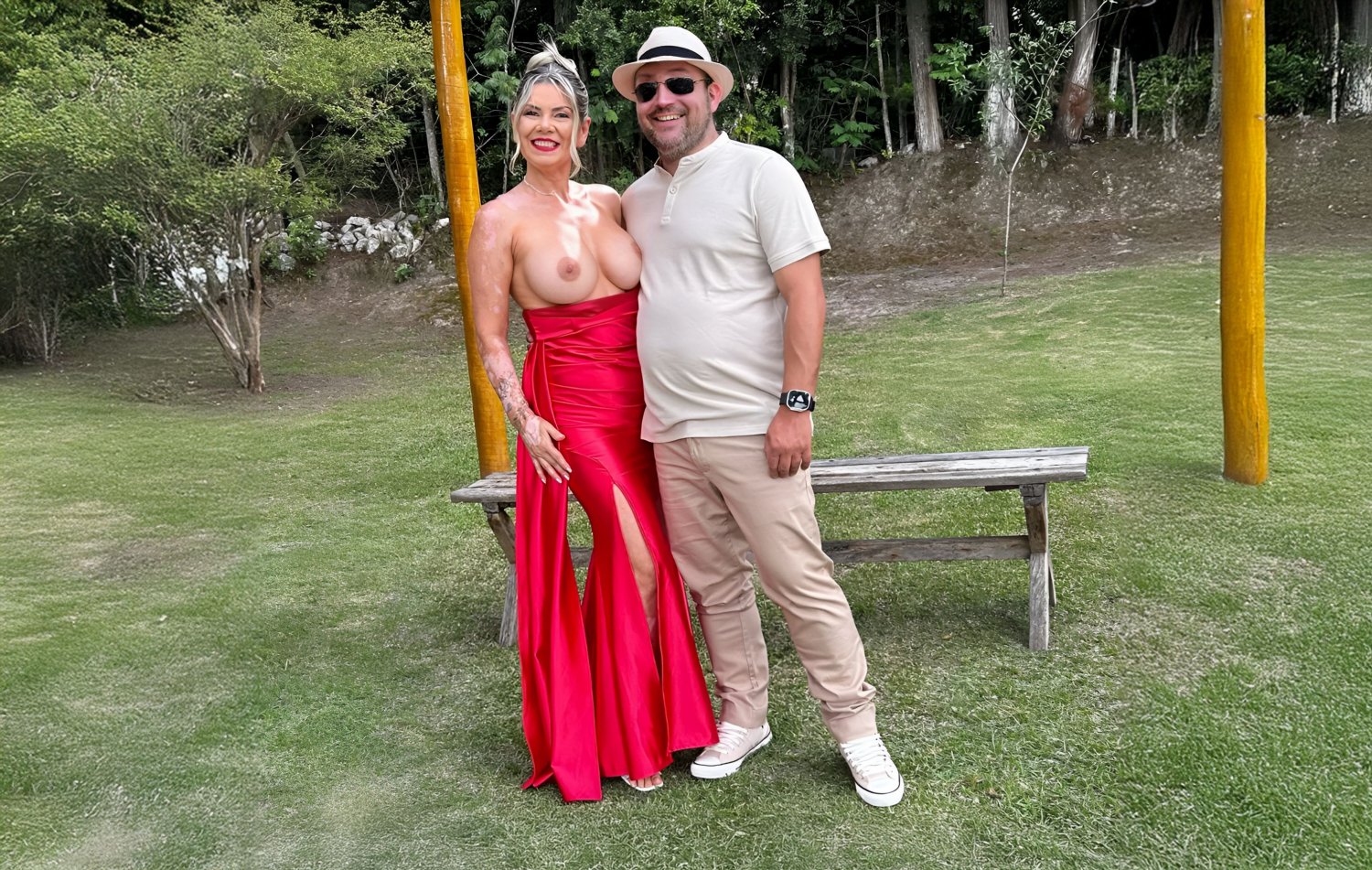 Red dress  topless #UI1o8nBJ