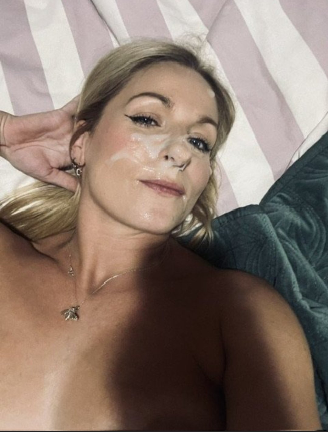 Amazing Blonde #ulfHEdKI