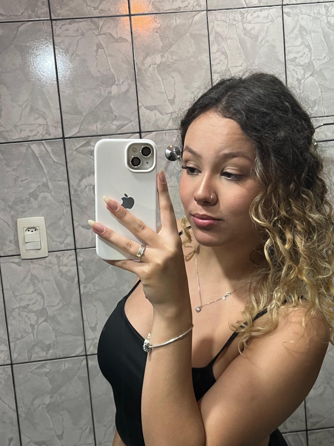 VAZOU LOIRINHA COM O NAMORADO #uYo32Ey8