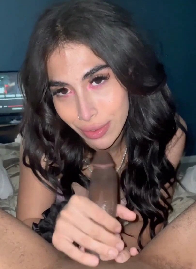 Latina TS with some Good Mouth 👄🍆 #V6EEOFvf
