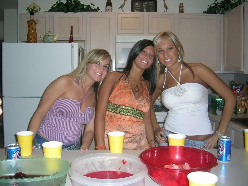 WS Potty Hotties 2011-09-07 (perfect example of how blondes have more fun) #Vd1E1UhY