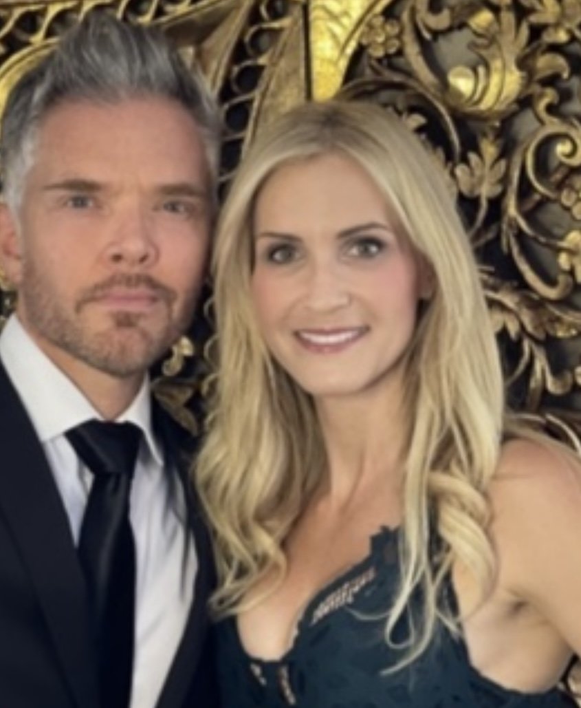 NewlyWed Blonde and Nurse cheating with Best Man and since on the side. #Vh3d2XJC