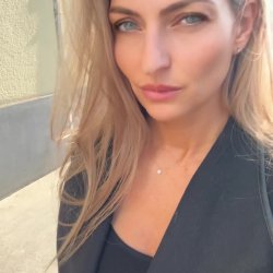 Mommy has naughty thoughts when out of the house