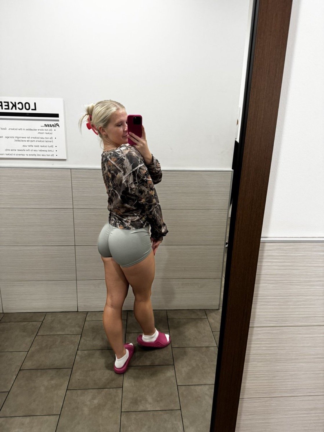 sexy tanned blonde bubble butt teen #WLJw4K7a
