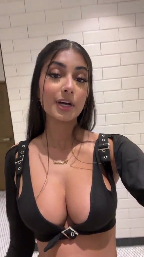 Sexy Nri Desi Babe #wZcugClY
