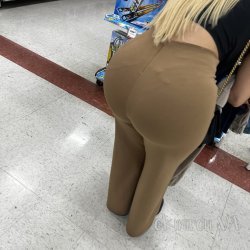 Candid Ass MILF