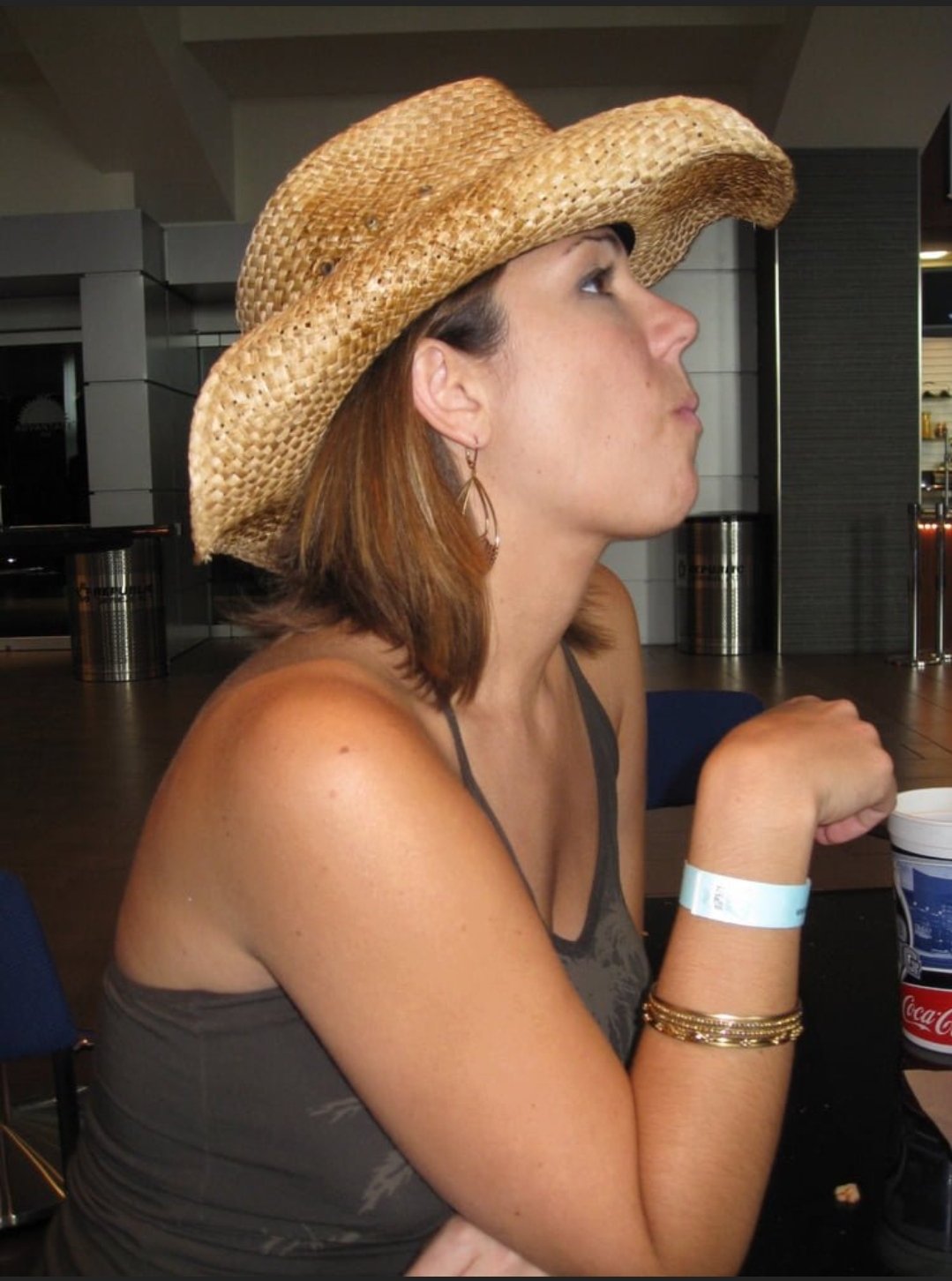 Holly from Indiana #XgQa1Ou9