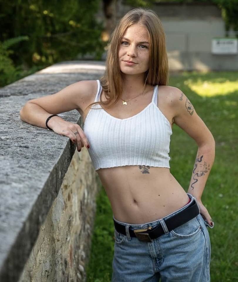 French Morgane ❌posed #xLs643iu
