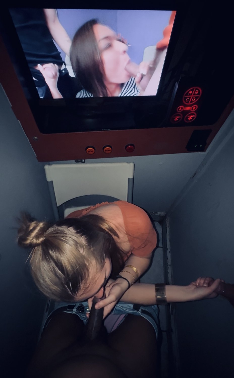 I got used like complete filth, I born to make men cum anywhere anytime. Use me to drain your cocks #Xn0Ia6dL
