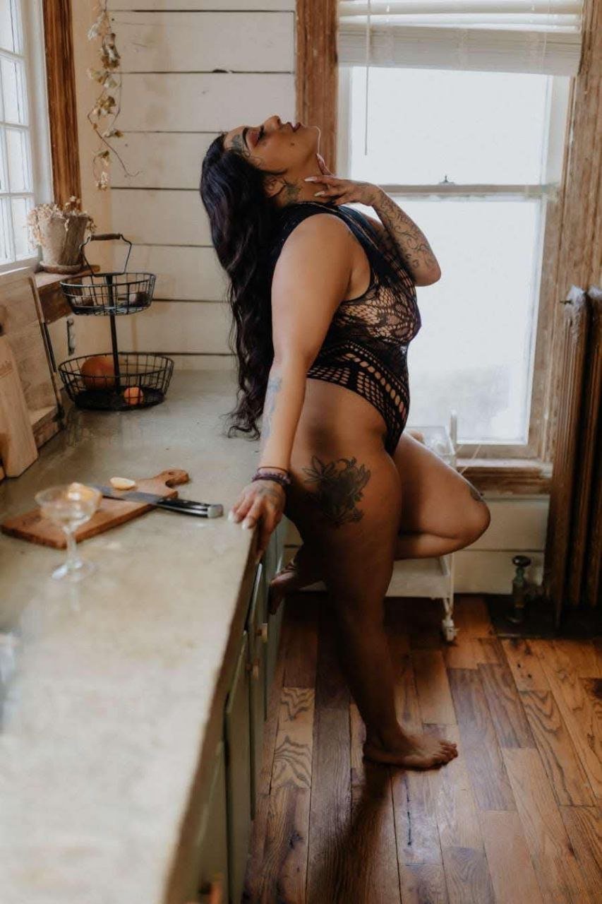 Sexy Thick Chocolate Snack #xTZnUnh5