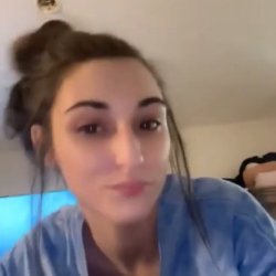 Gf gives me head on the bed