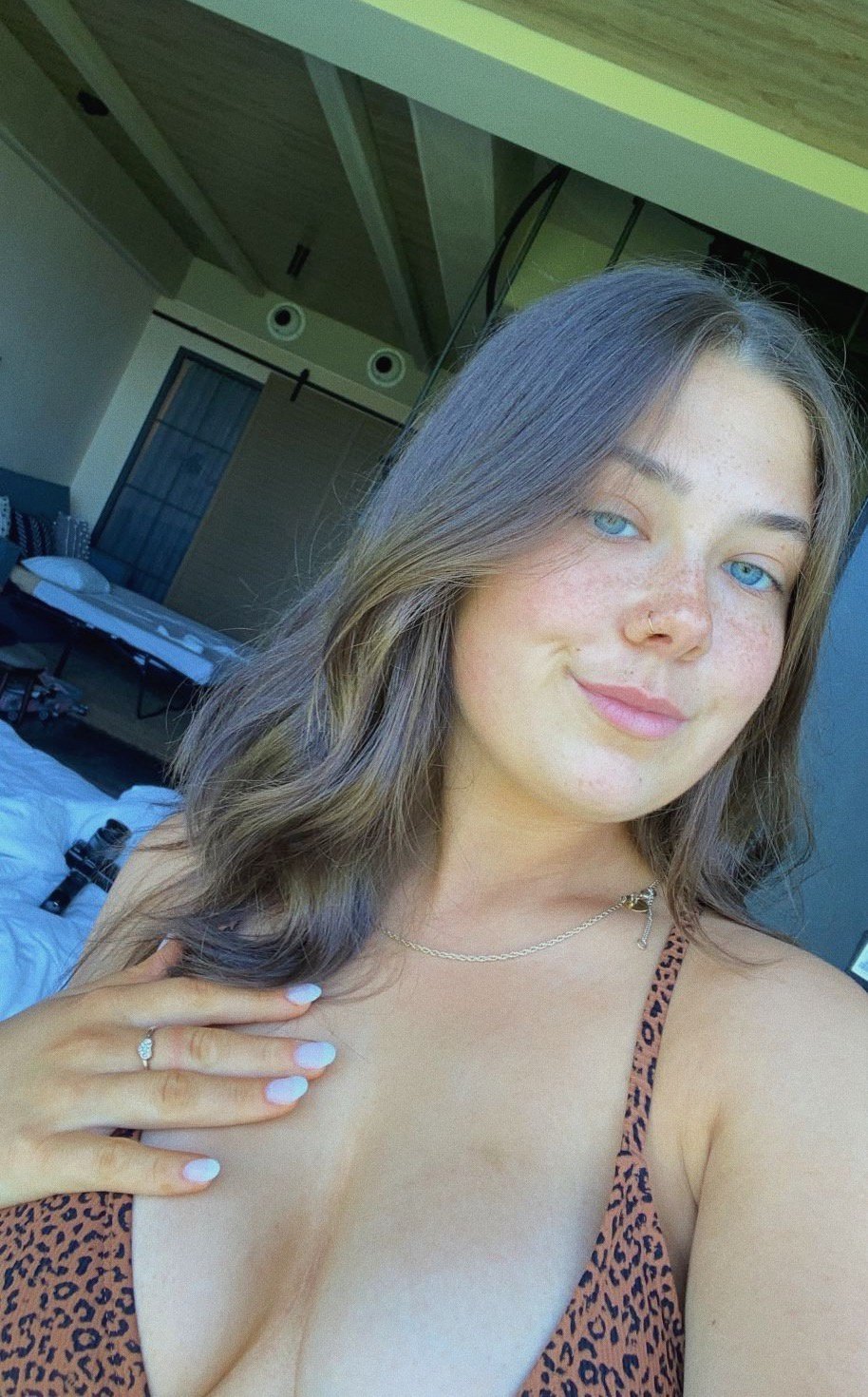Sexy big tit college teen Elizabeth #yDy5oeaa