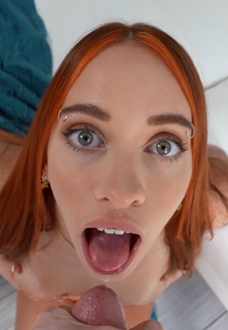 Redhead girl with bracers #yUeuHvSB