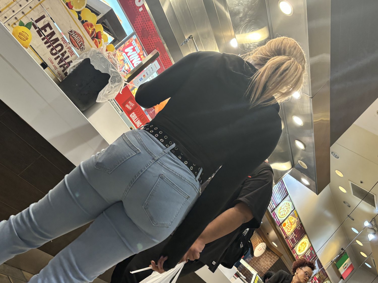 Cuffed butt in jeans #Z2075DuV