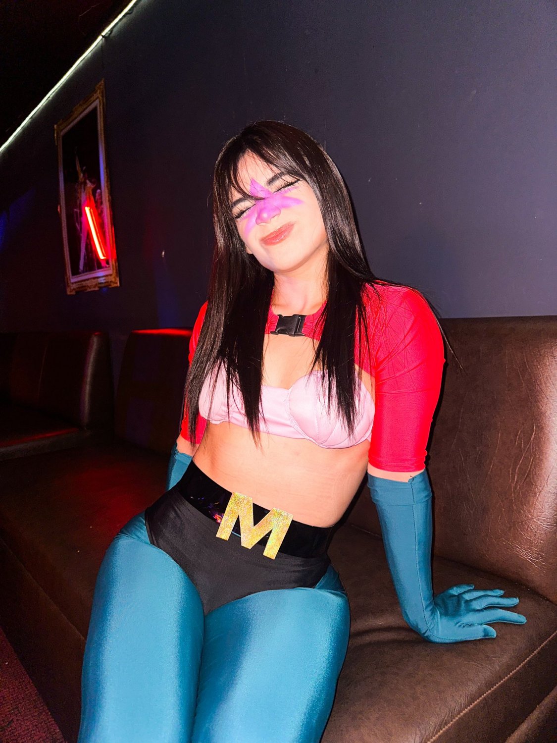 Alana Flores (2) #z7Y9GQVS