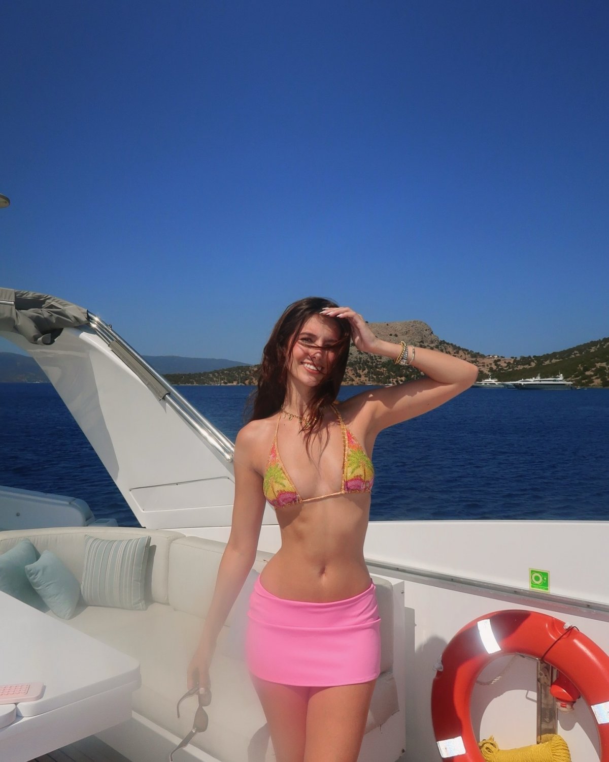 Sexy petite college teen Isa #zGEW2BPQ