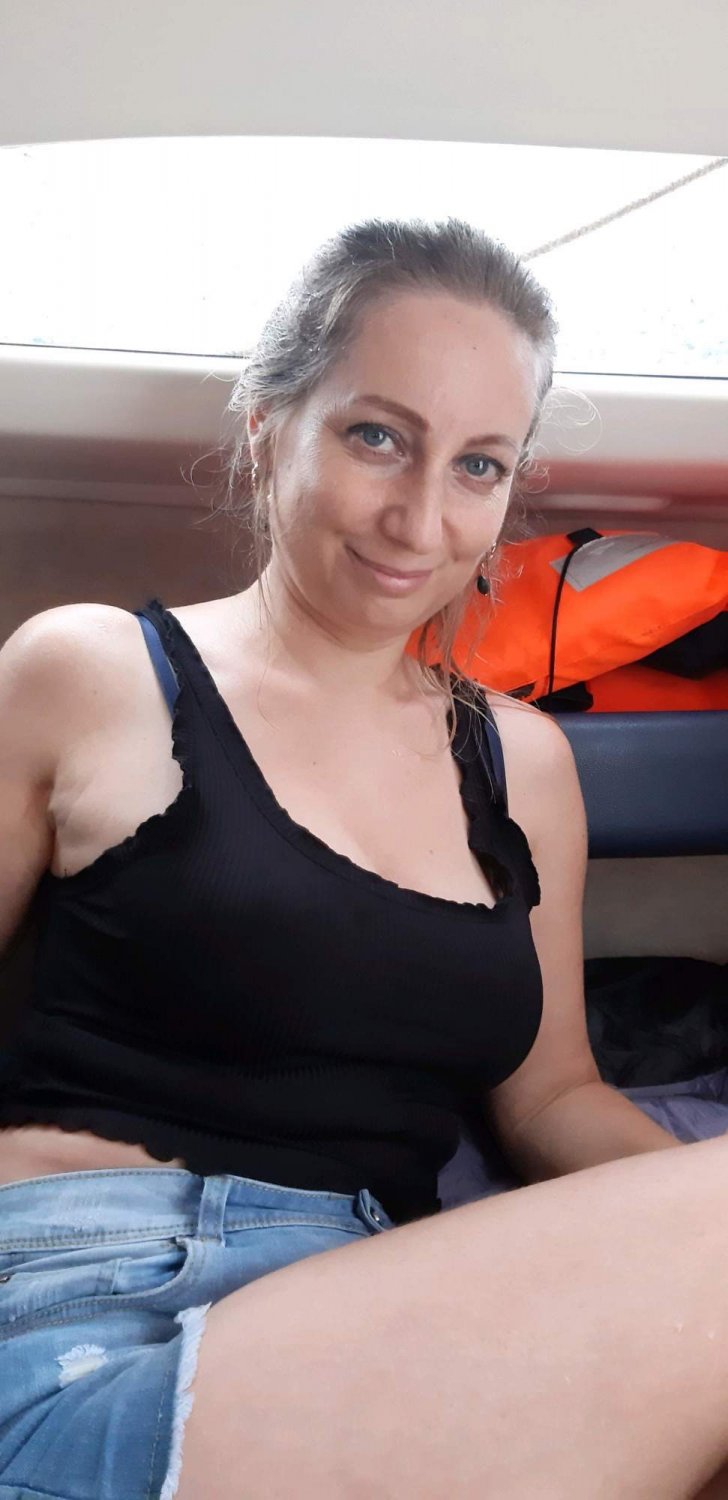 Blonde MILF Petra #zGZO7MN5