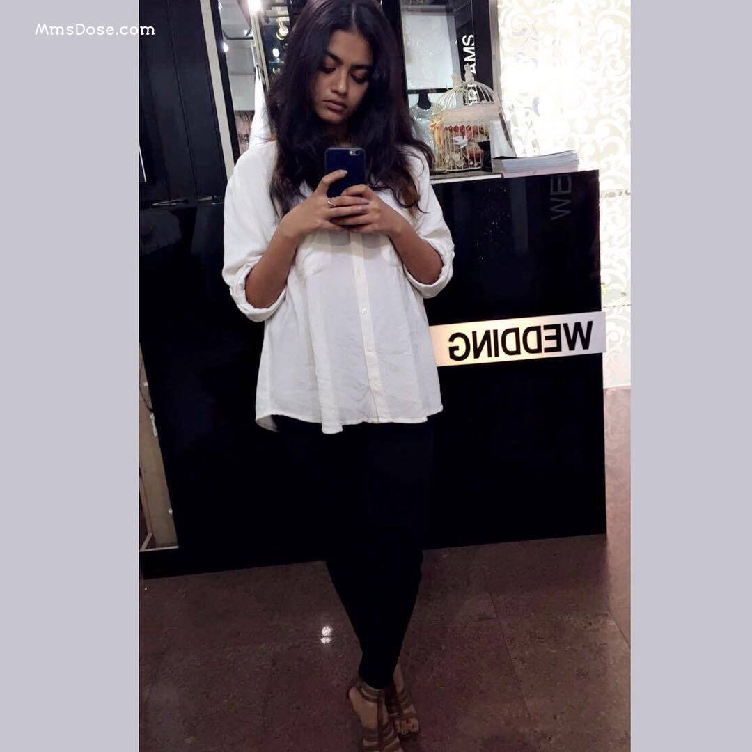 Indian teen girl give awesome blowjob #zu0DVvEk