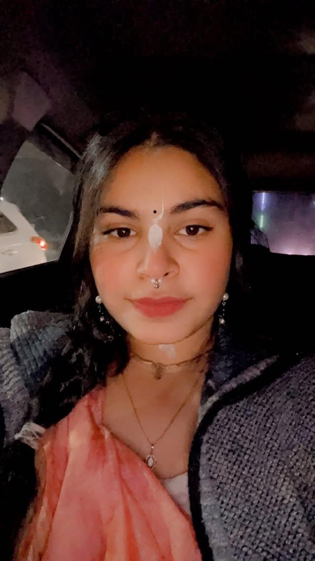 Beautiful Indian Devotee Women #zU2UpXHx