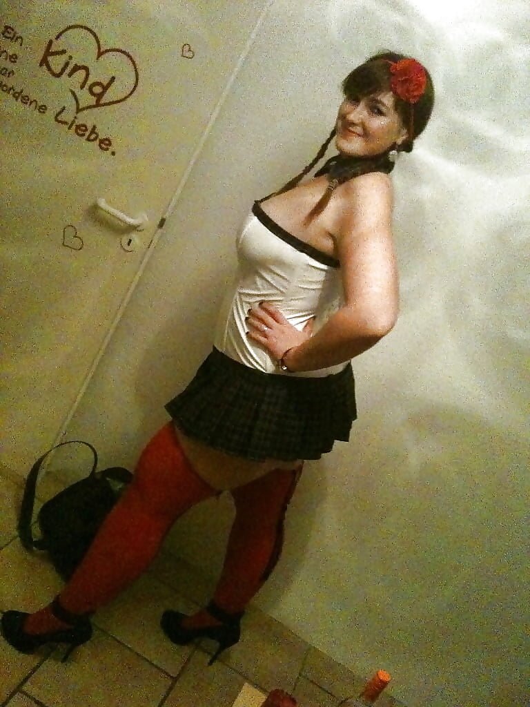 German webslut Julchen make her famous #zYte7Q8i
