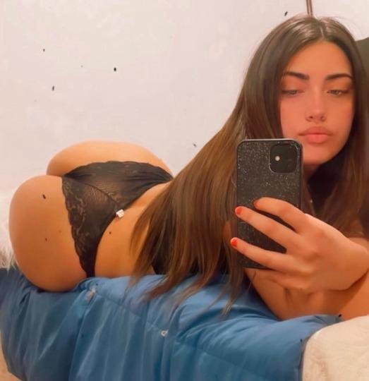 26 year old Latina escort in San Fernando Valley, CA #0BELd9xK