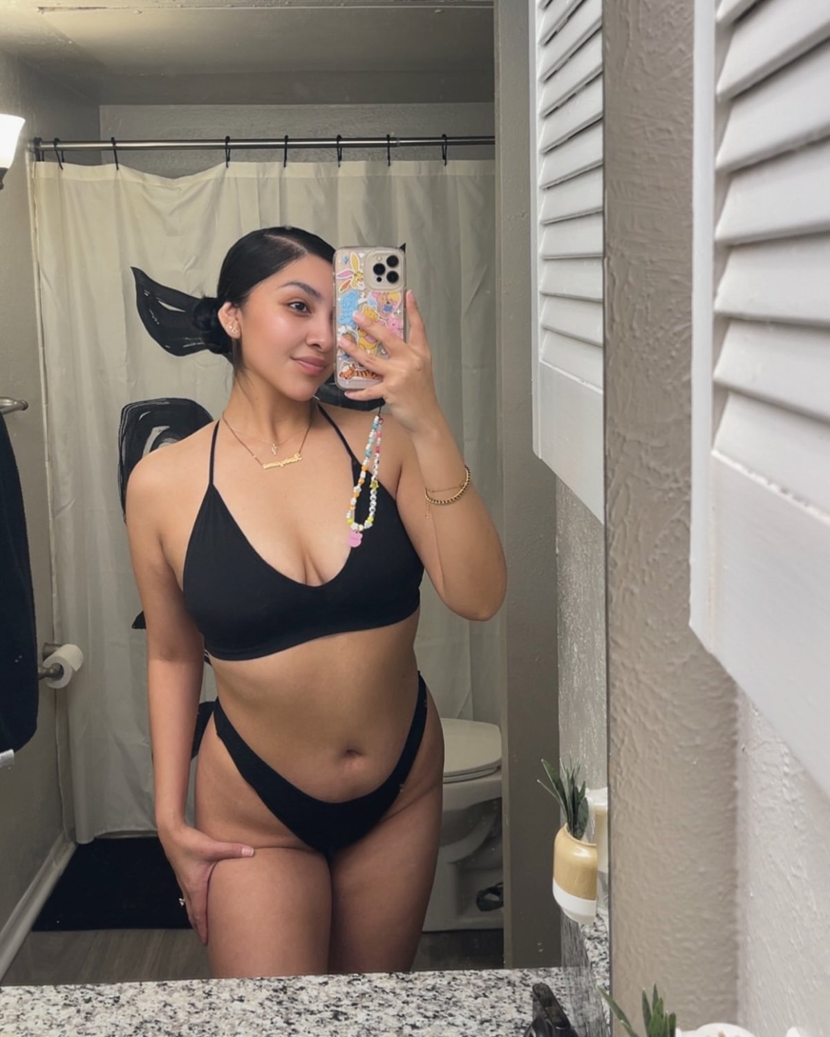 Cute slut loves posting in her favorite panties #0bFGlUi3