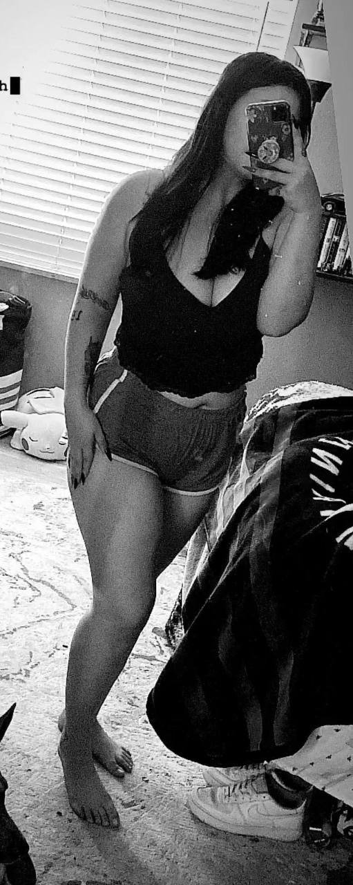 Wanna make my irl a webslut #0lklEEZF