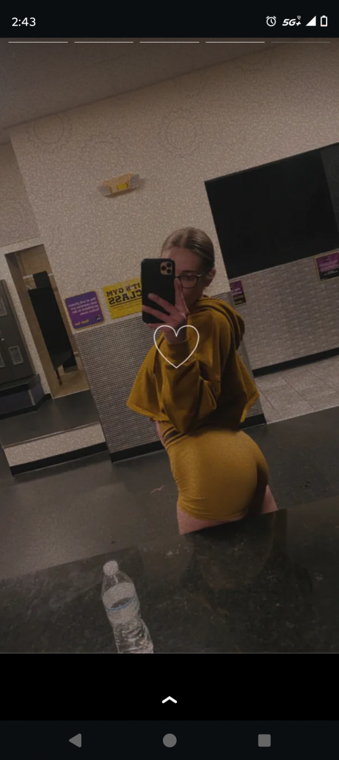 Snapchat Slut. Name in pics #0PnWhrNx