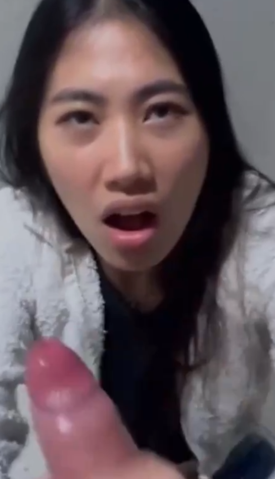 Pretty asian teen gives passionate blowjob #0qoCcwrx