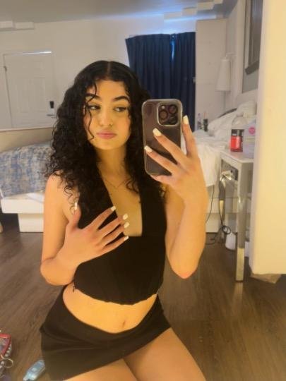 20 year old escort in Canoga Park, Encino , Reseda ,Woodland Hills #0WKqH23n