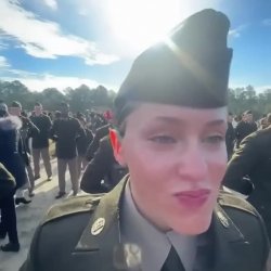 Beautiful U.S. Soldier Girl!