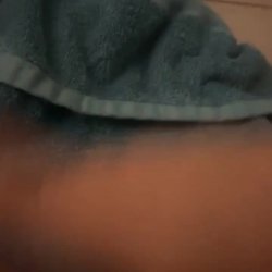 finger ft. towel