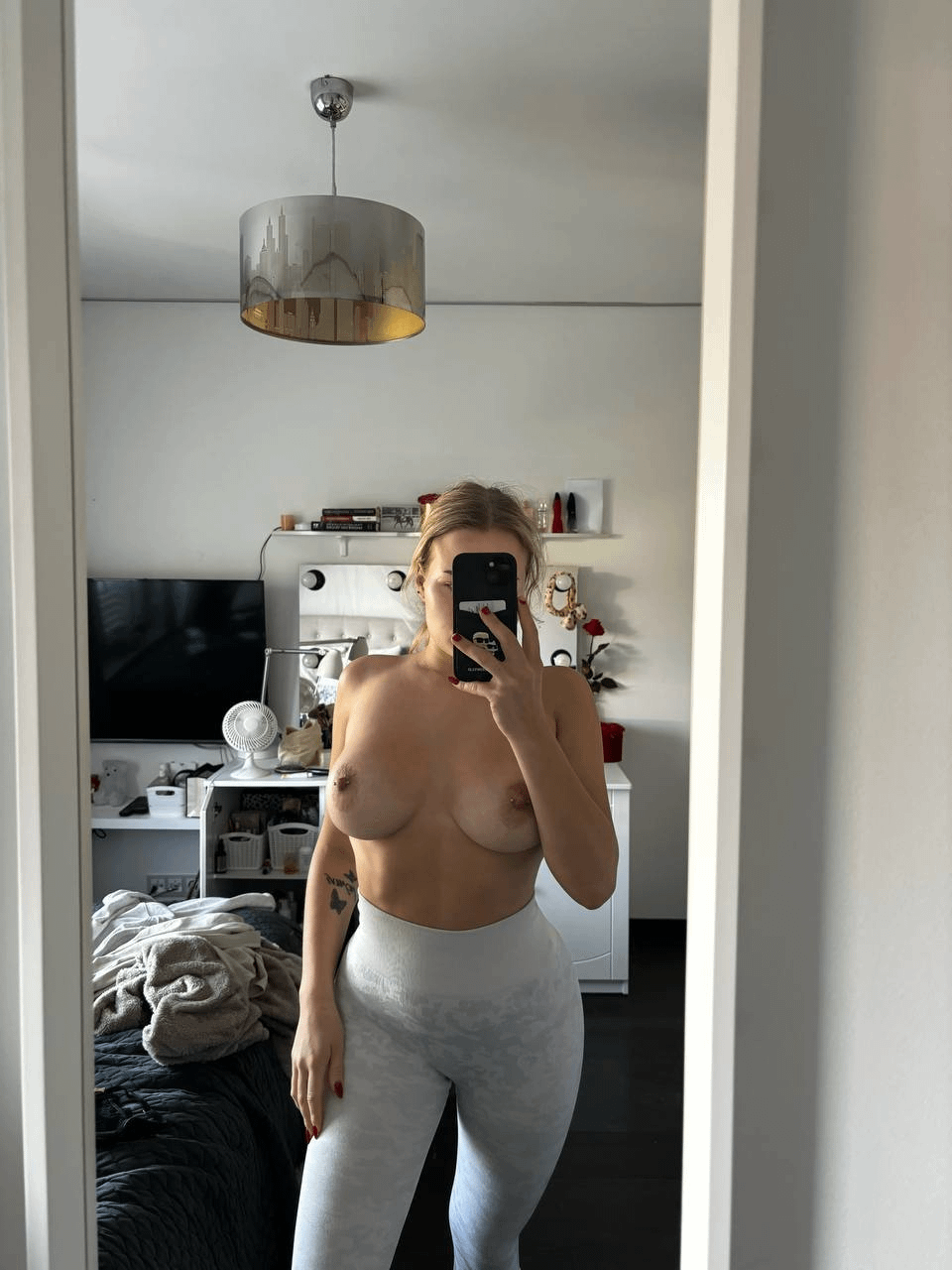 20 year old blond British webslut #1h9cFIZ1