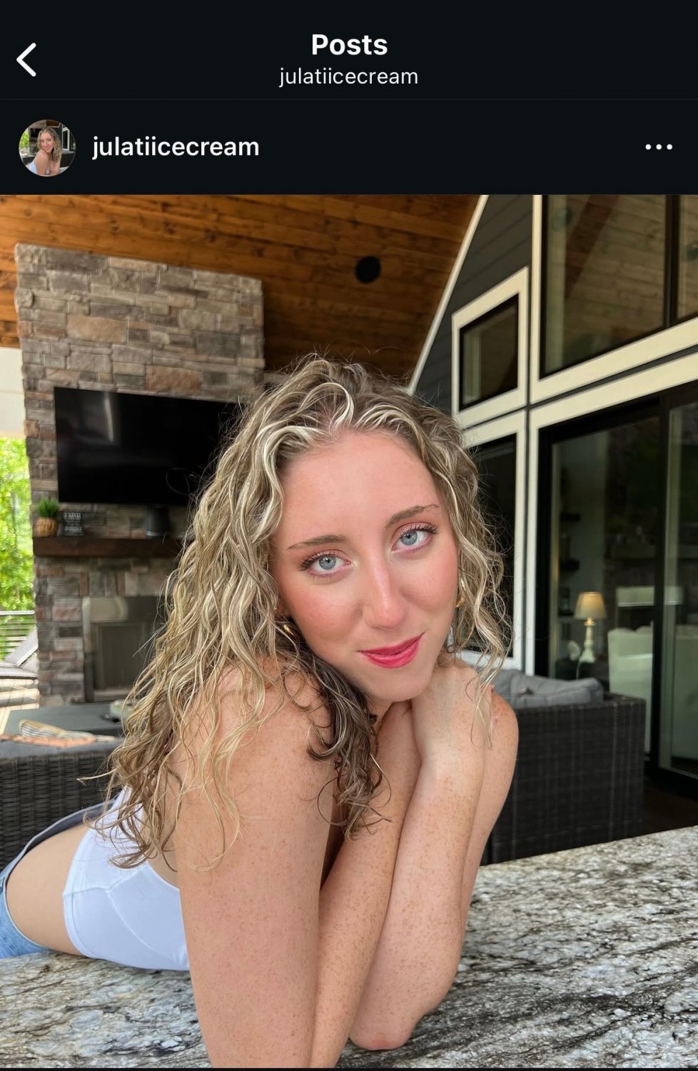 Julia Webslut #1l1eJbTZ