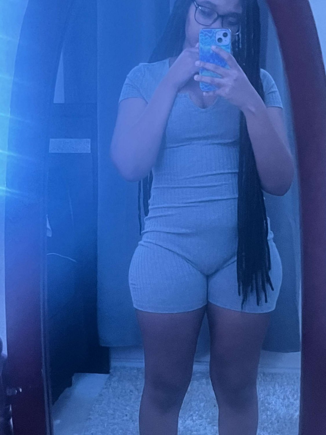 Sexy ebony posing in front of the mirror #1lzFDJLA