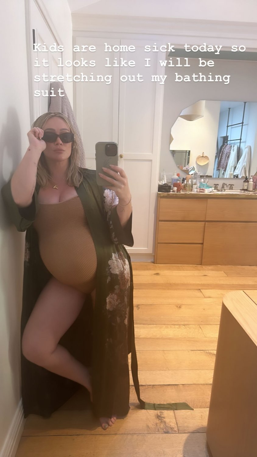Hilary Duff pregnant, bikini, legs, feet, toes and soles #1QXwTNSV
