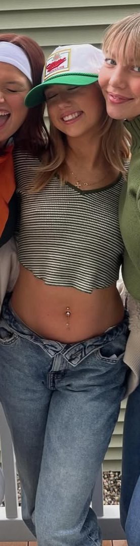 Hot Blonde Shared Girlfriend #1SIivDkZ