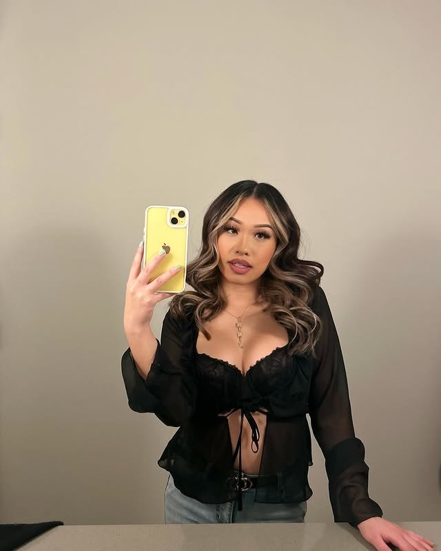 Sexy busty ABG MILF Nubs #1umAxb7a