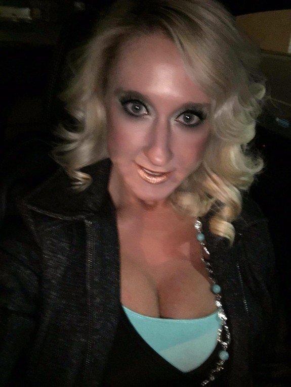 Blonde cougar #2jtt1XVg