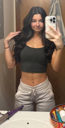 2lkigloq College Athlete Sophie Herriot is Such a Tease #2LKiGloq