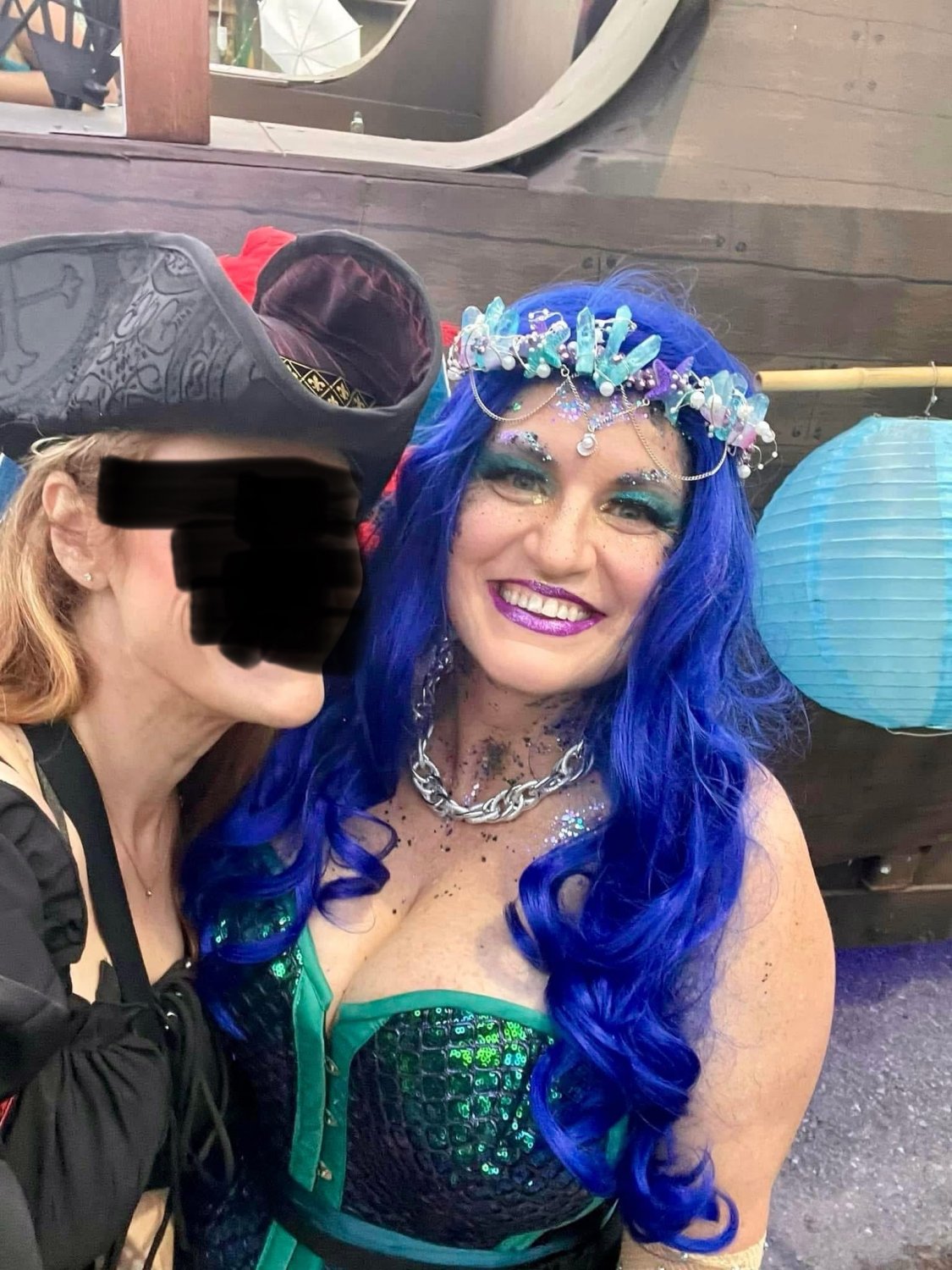 Wonder if Lorie or her husband realize that her big “gorgeous” tits have been seen by thousands #2M2gMJPo