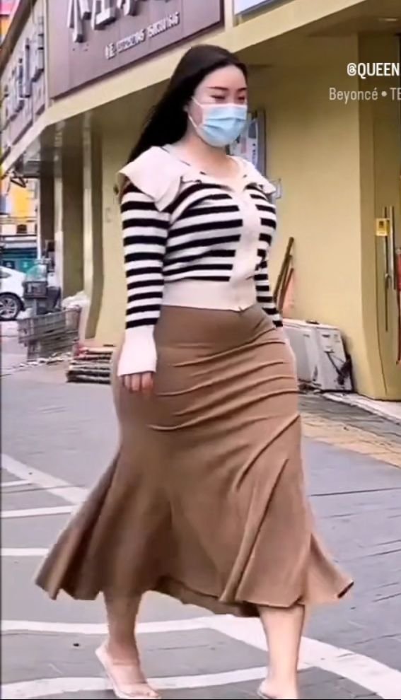 3hbslvbf Thick n Curvy Asian w/ Phat Booty .. We Need I.D !! #3hBslVBF