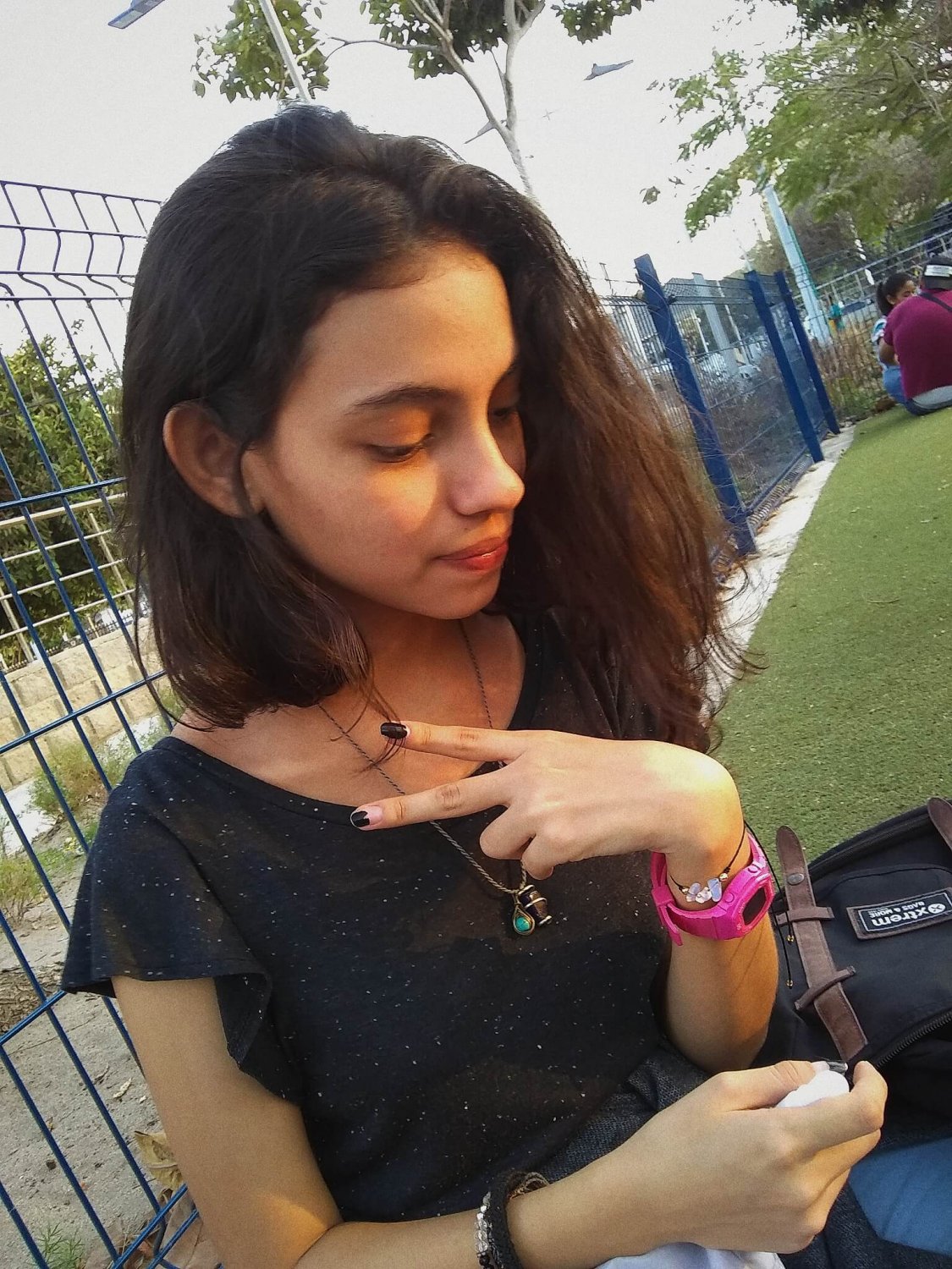 Colombiana mostrando o peitinho #3KqdcfEf